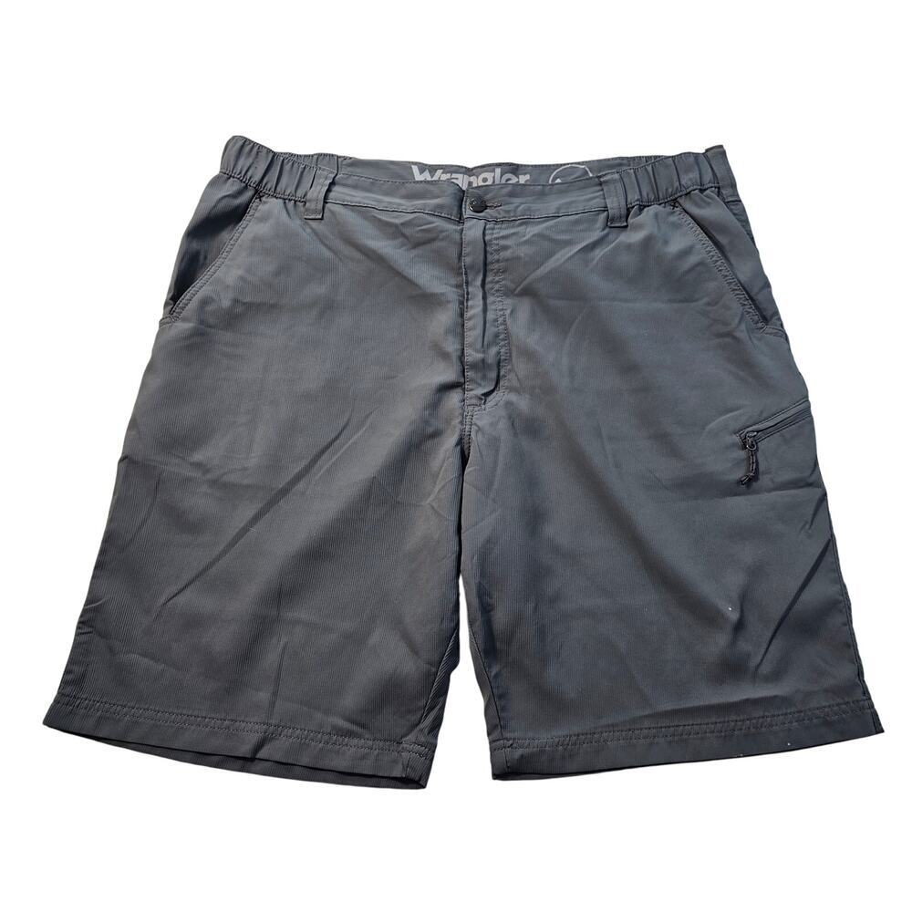 Wrangler performance cargo zip pocket active packable quick dry shorts 40 NWOT